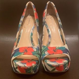 Jessica Simpson Wedges